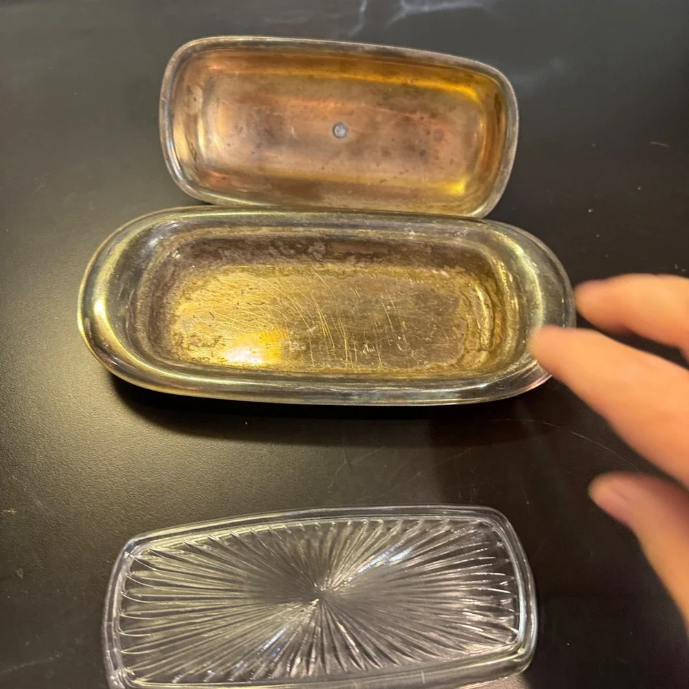 Wm Rogers Butter Dish Silverplate Glass Insert Silver Pineapple Finial Vintage